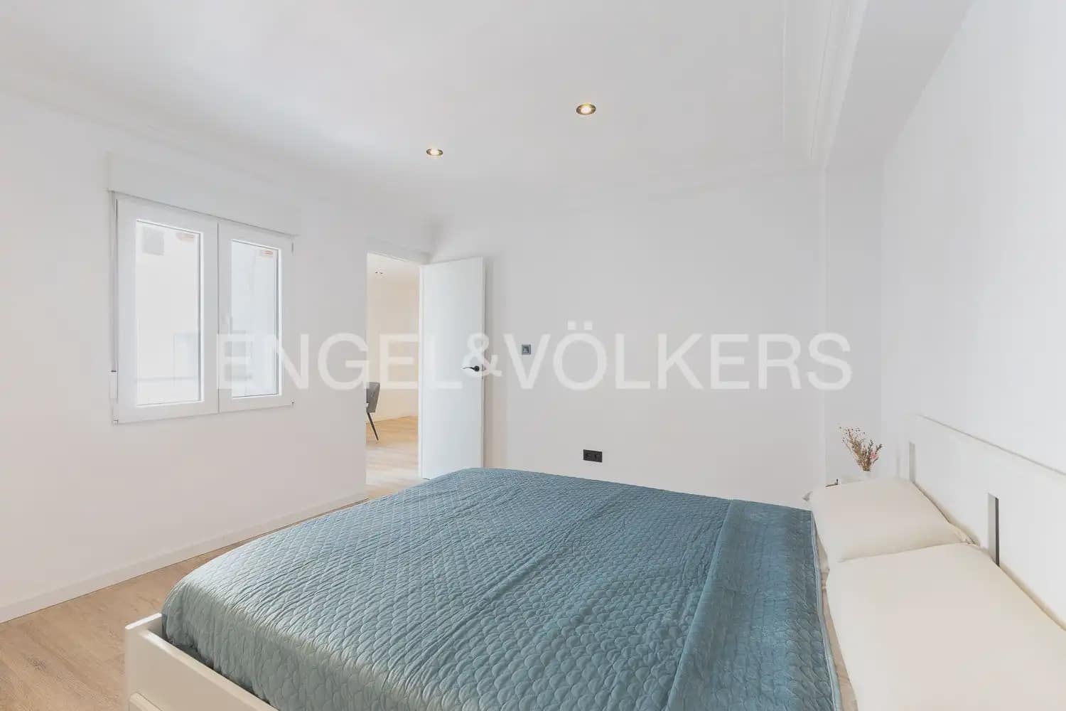 2 quarto Apartamento para arrendar em Valencia cidade - 1 600 € (Ref: 10004585)