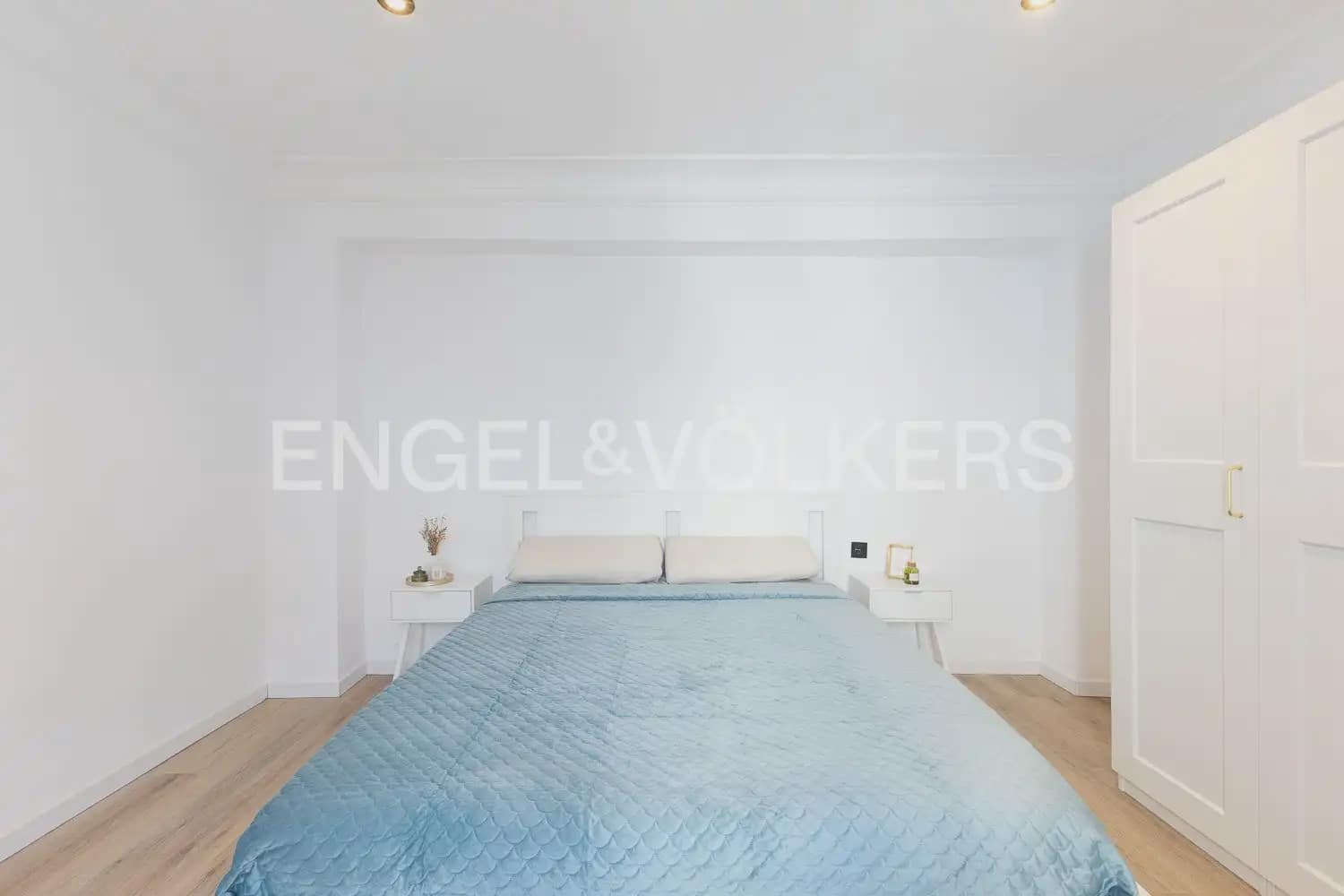 2 quarto Apartamento para arrendar em Valencia cidade - 1 600 € (Ref: 10004585)