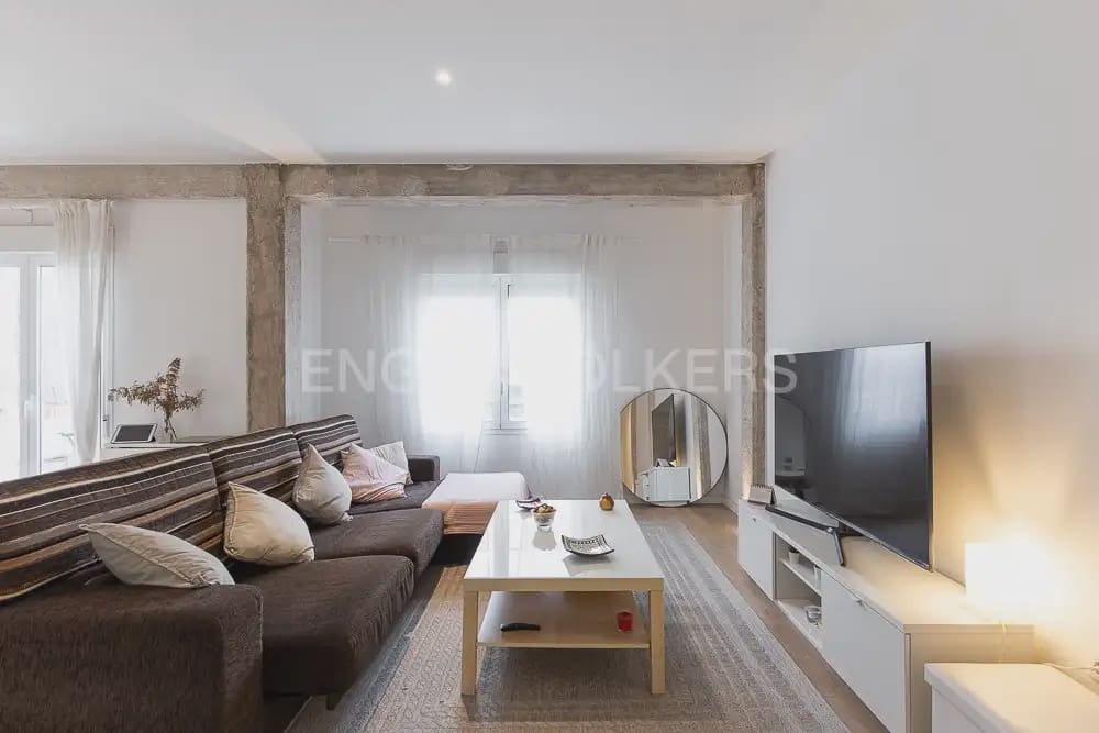 Piso de 2 habitaciones en València ciudad en alquiler - 2.500 € (Ref: 10004687)