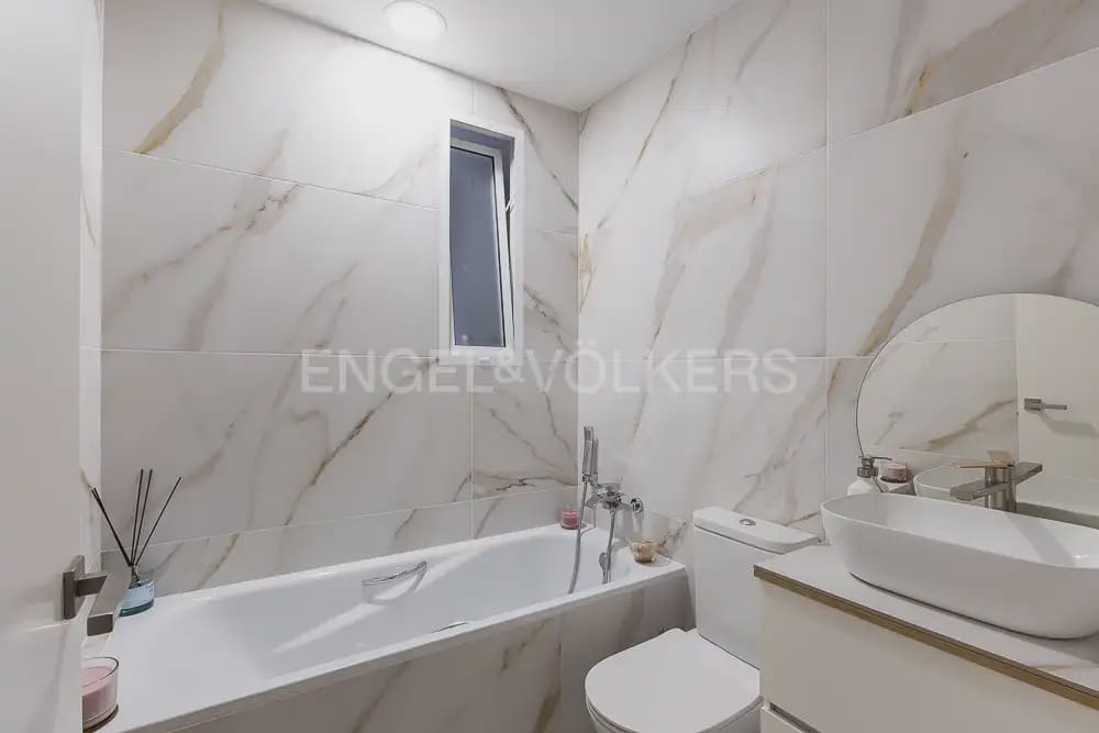 Piso de 2 habitaciones en València ciudad en alquiler - 2.500 € (Ref: 10004687)