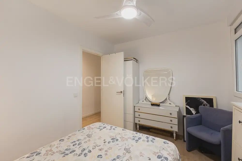 Piso de 2 habitaciones en València ciudad en alquiler - 2.500 € (Ref: 10004687)