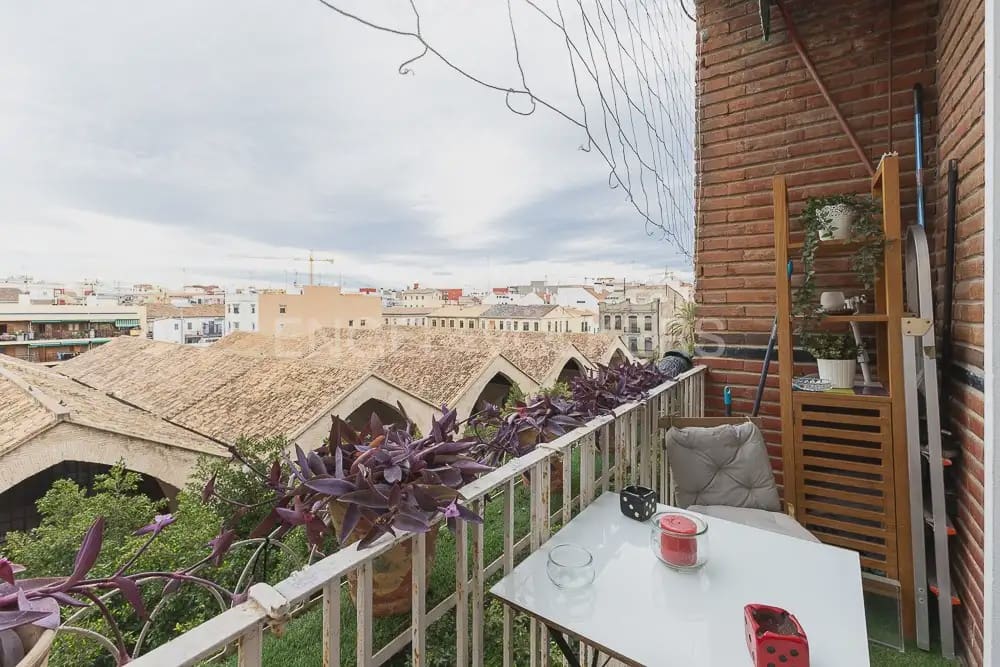 Piso de 2 habitaciones en València ciudad en alquiler - 2.500 € (Ref: 10004687)