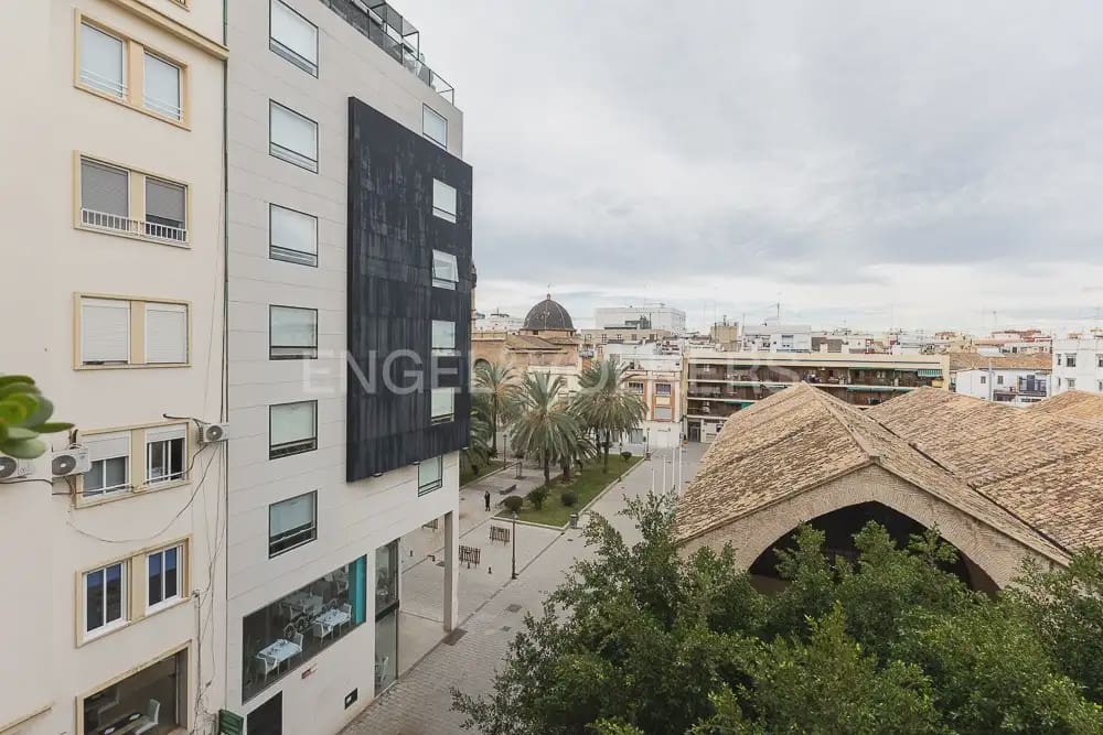 Piso de 2 habitaciones en València ciudad en alquiler - 2.500 € (Ref: 10004687)