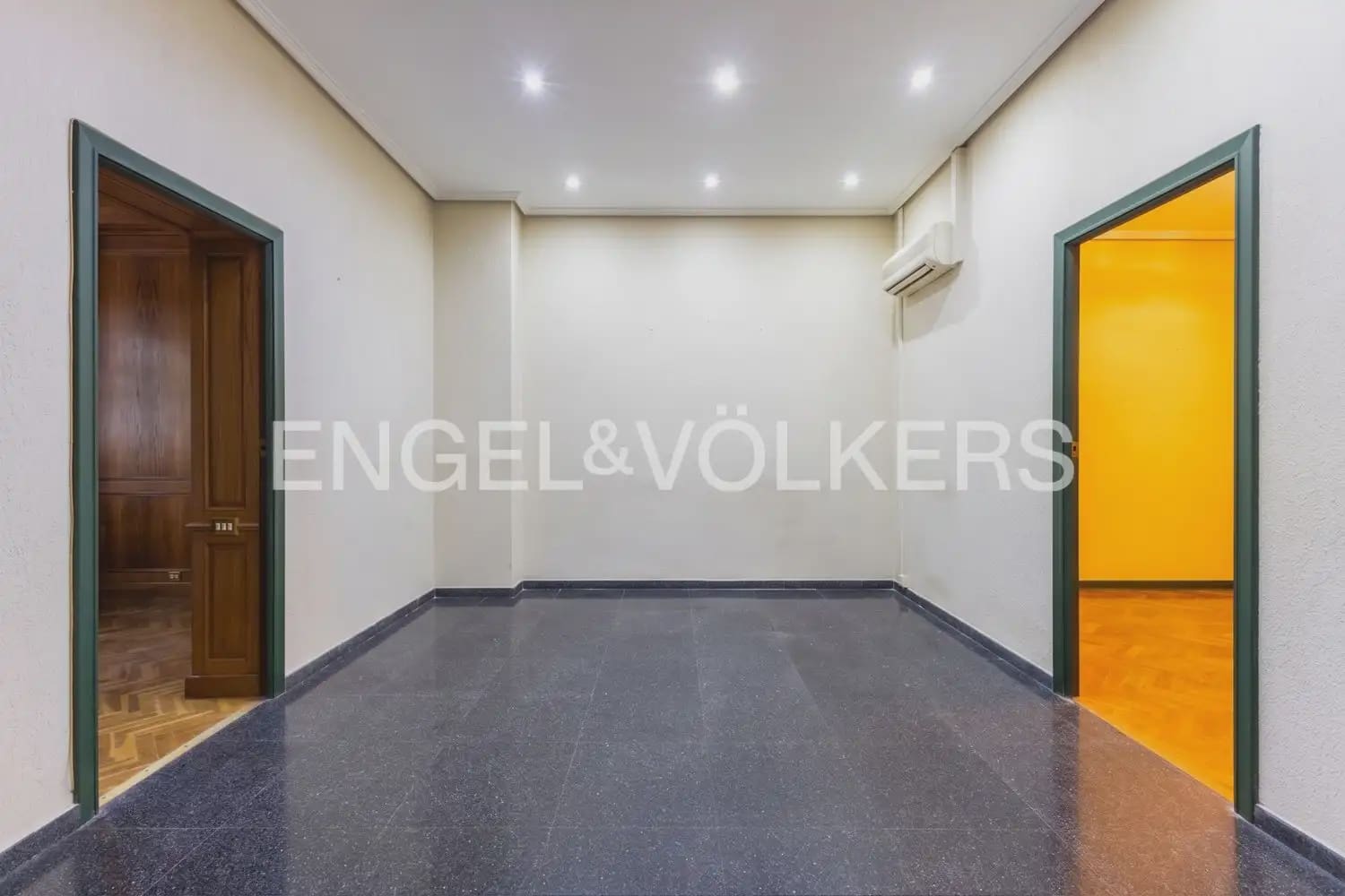 4 Zimmer Wohnung zu verkaufen in Valencia Stadt - 835.000 € (Ref: 10004688)
