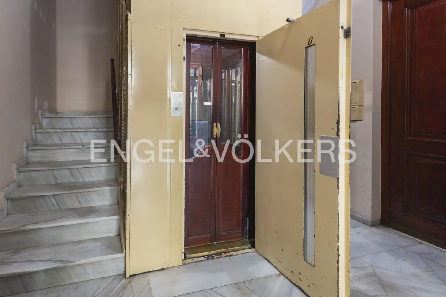 4 Zimmer Wohnung zu verkaufen in Valencia Stadt - 835.000 € (Ref: 10004688)