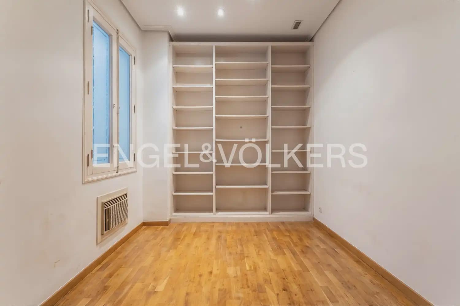 4 Zimmer Wohnung zu verkaufen in Valencia Stadt - 835.000 € (Ref: 10004688)