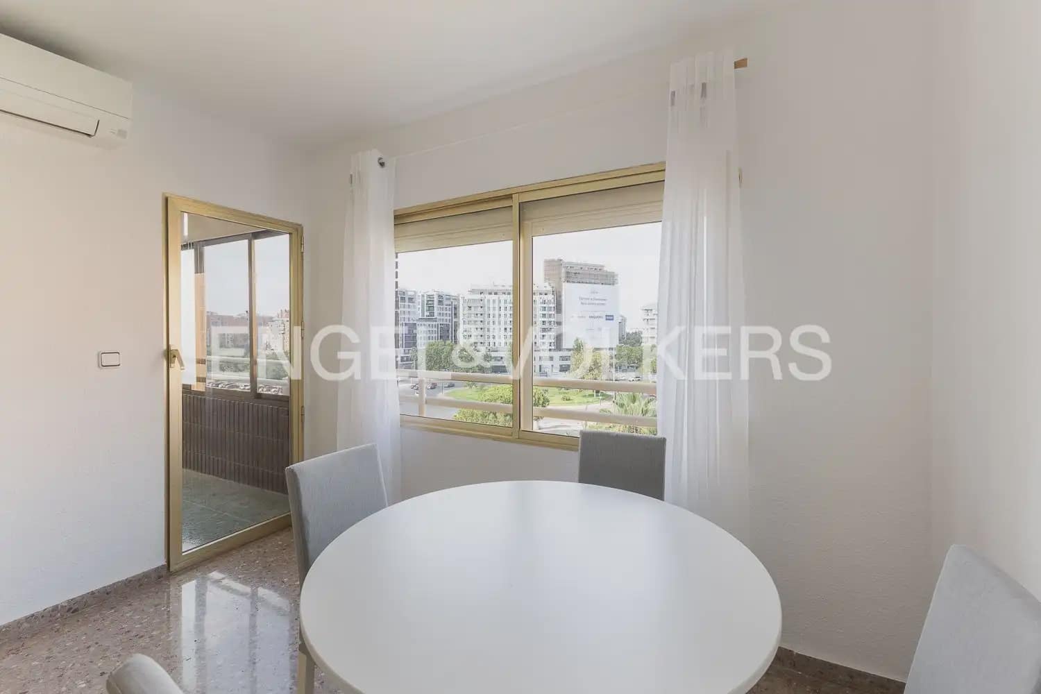 4 chambre Appartement à vendre à Valence ville avec garage - 430 000 € (Ref: 10004765)
