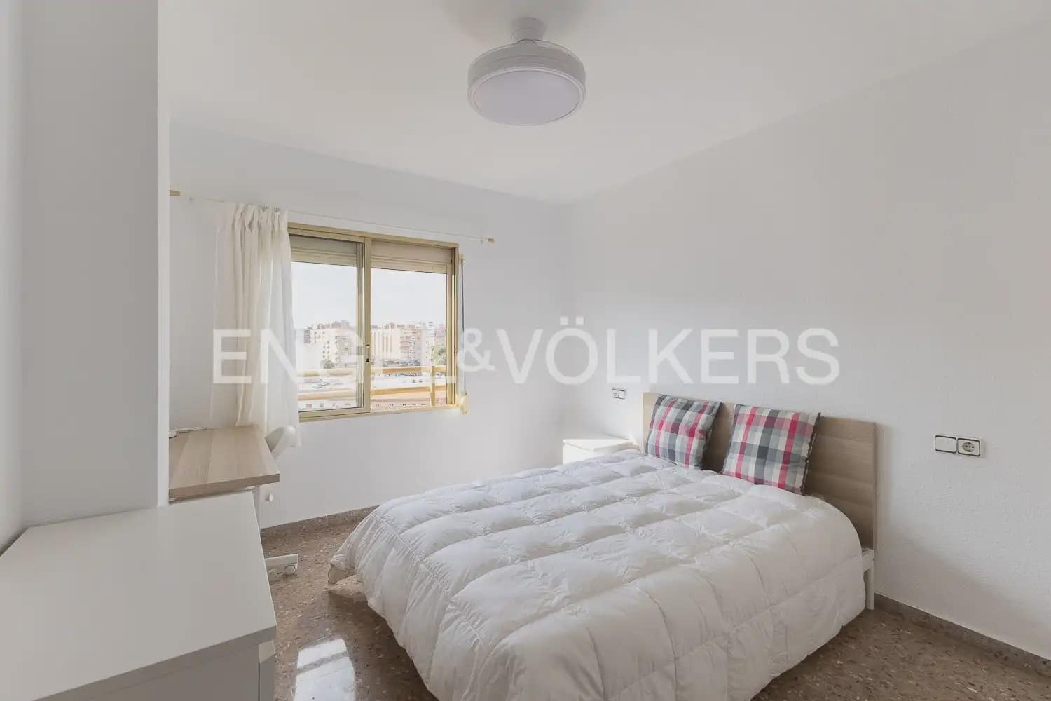 4 chambre Appartement à vendre à Valence ville avec garage - 430 000 € (Ref: 10004765)