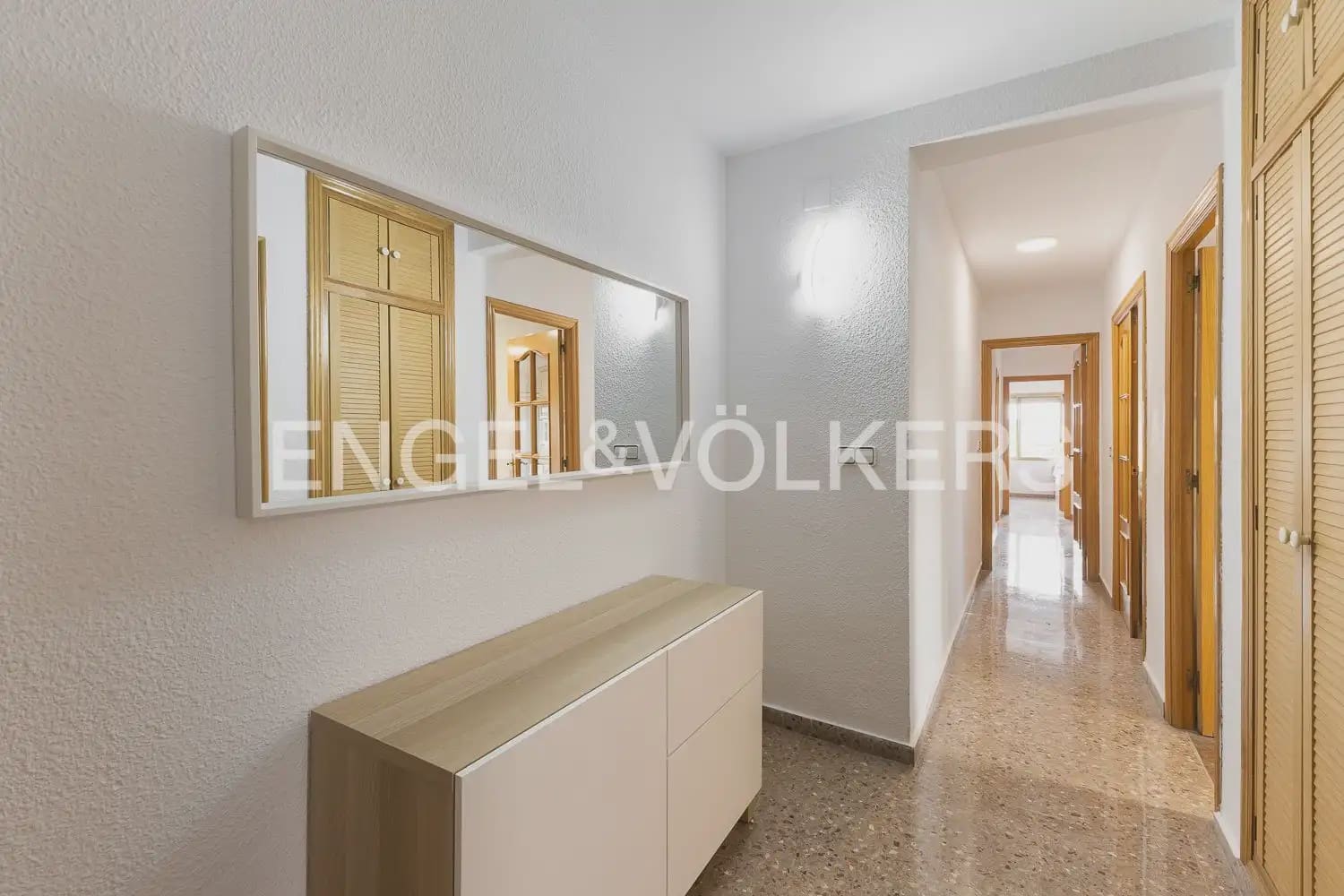 4 chambre Appartement à vendre à Valence ville avec garage - 430 000 € (Ref: 10004765)