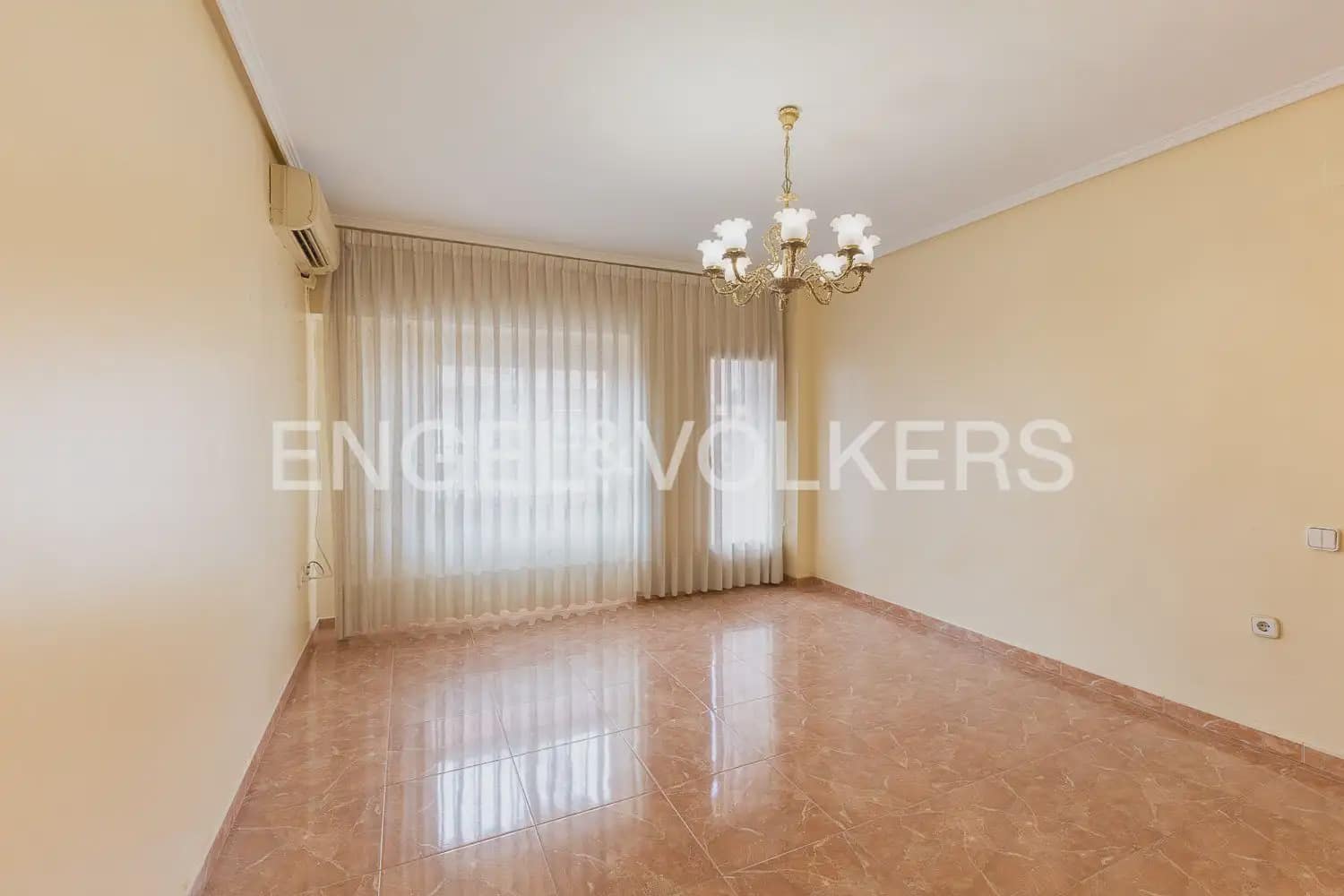 4 chambre Appartement à vendre à Mislata - 320 000 € (Ref: 10004766)