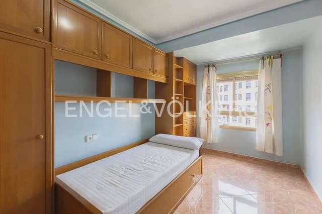 4 chambre Appartement à vendre à Mislata - 320 000 € (Ref: 10004766)