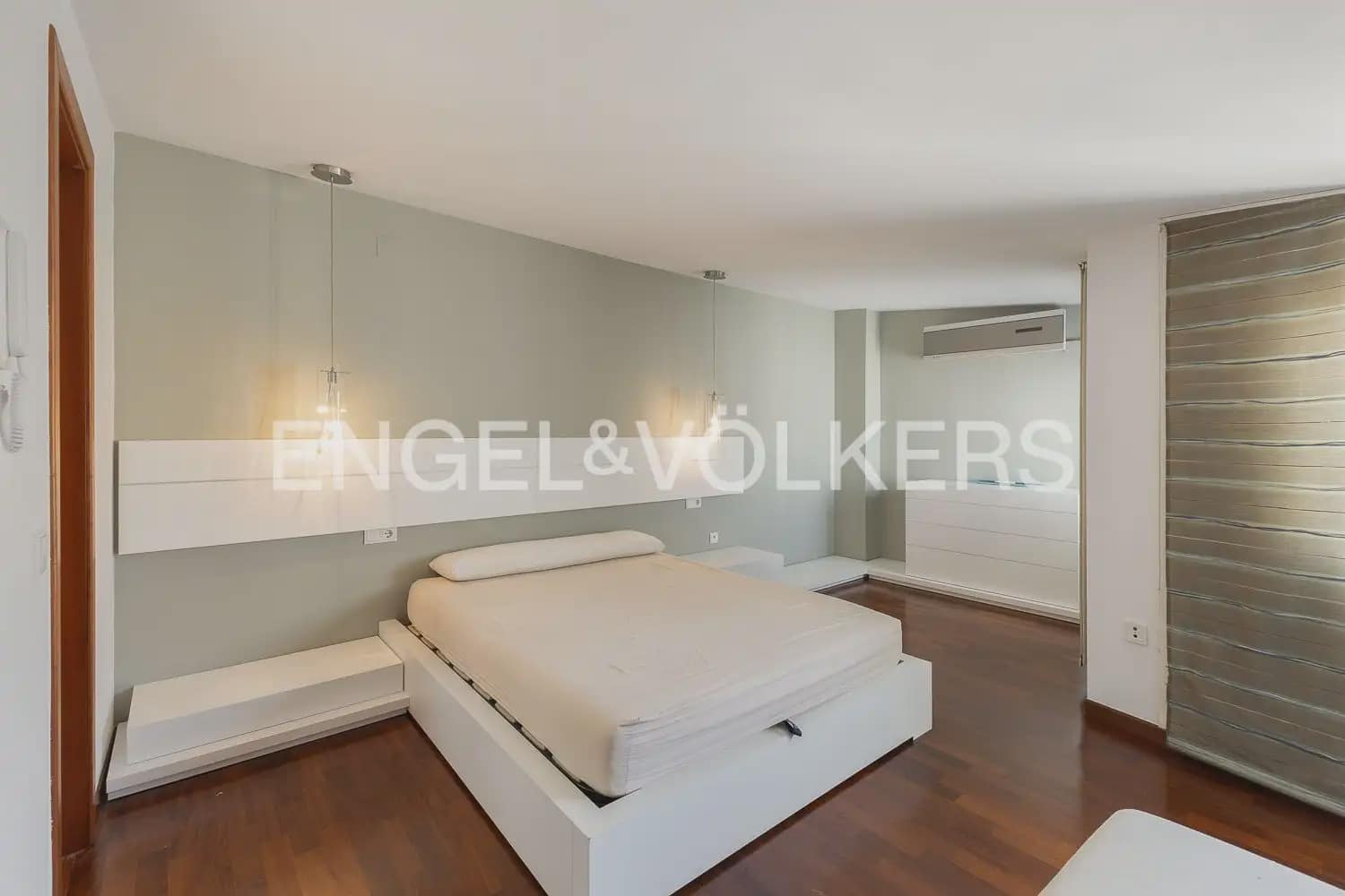 4 chambre Penthouse à vendre à Mislata avec garage - 750 000 € (Ref: 10004842)
