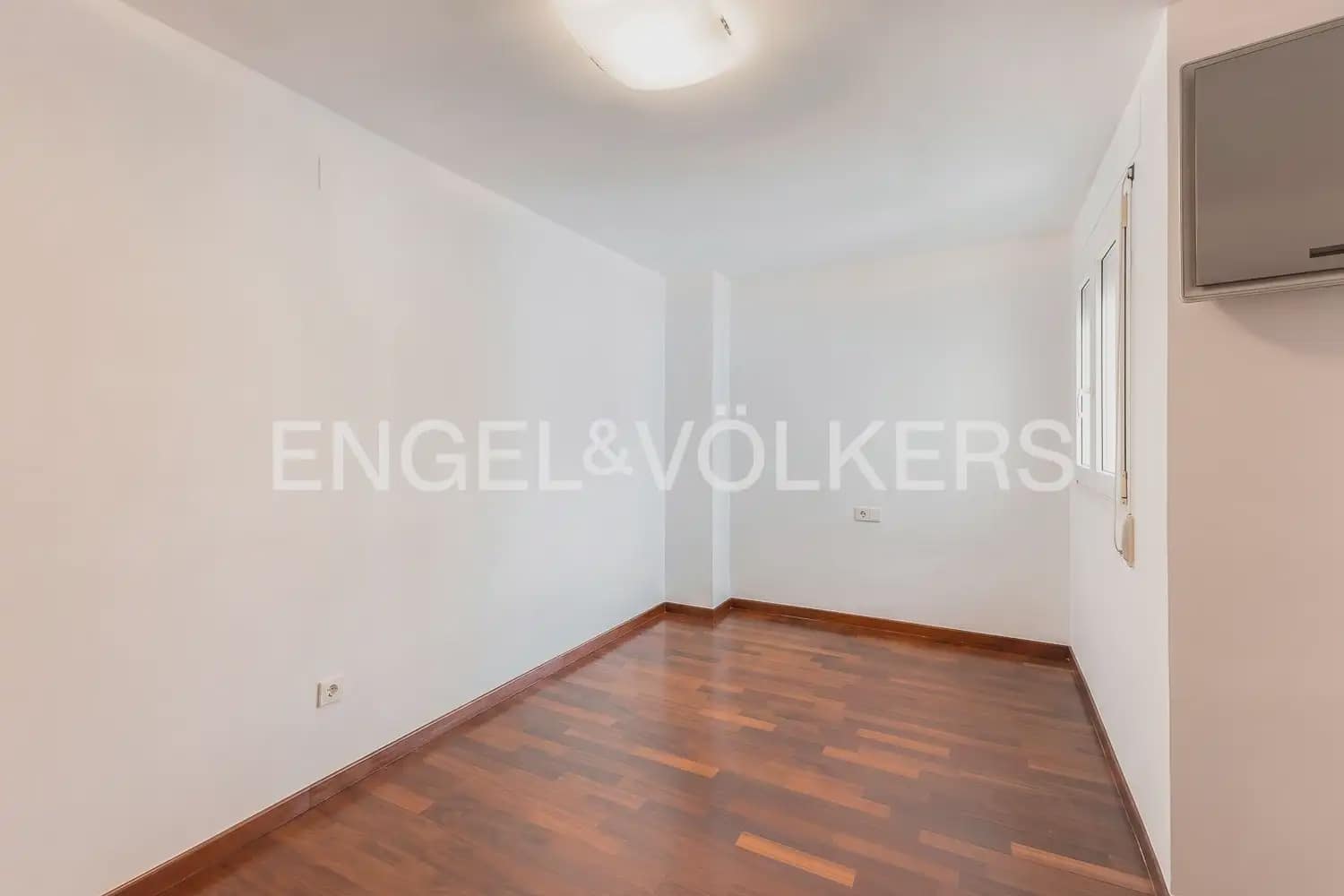 4 chambre Penthouse à vendre à Mislata avec garage - 750 000 € (Ref: 10004842)
