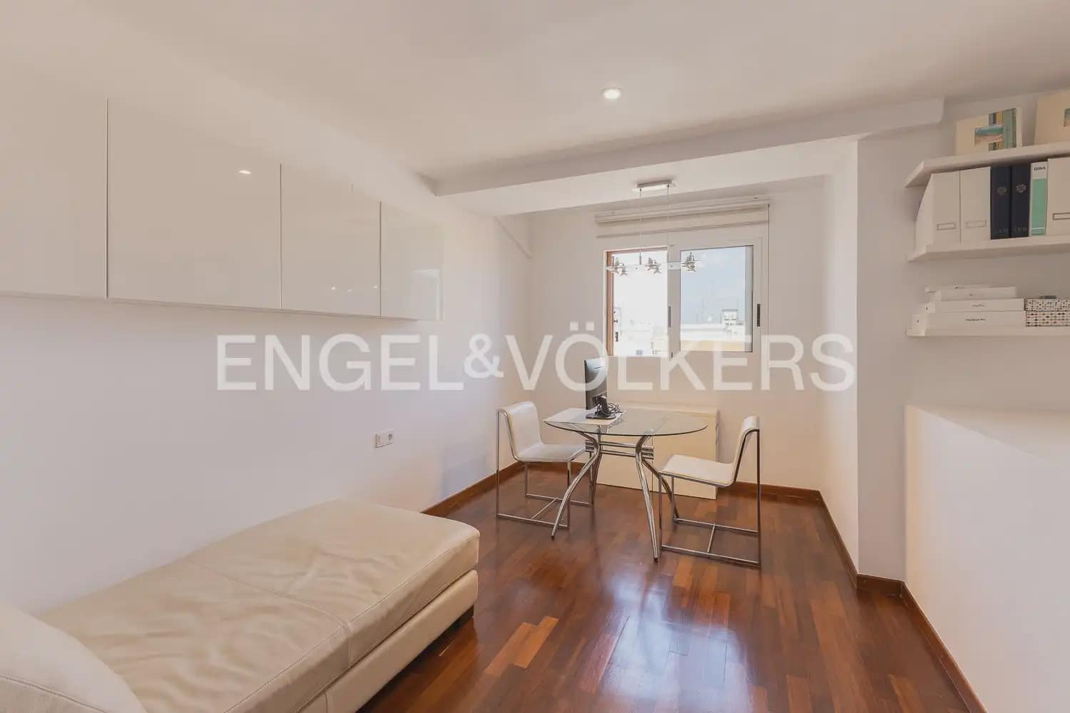 4 chambre Penthouse à vendre à Mislata avec garage - 750 000 € (Ref: 10004842)