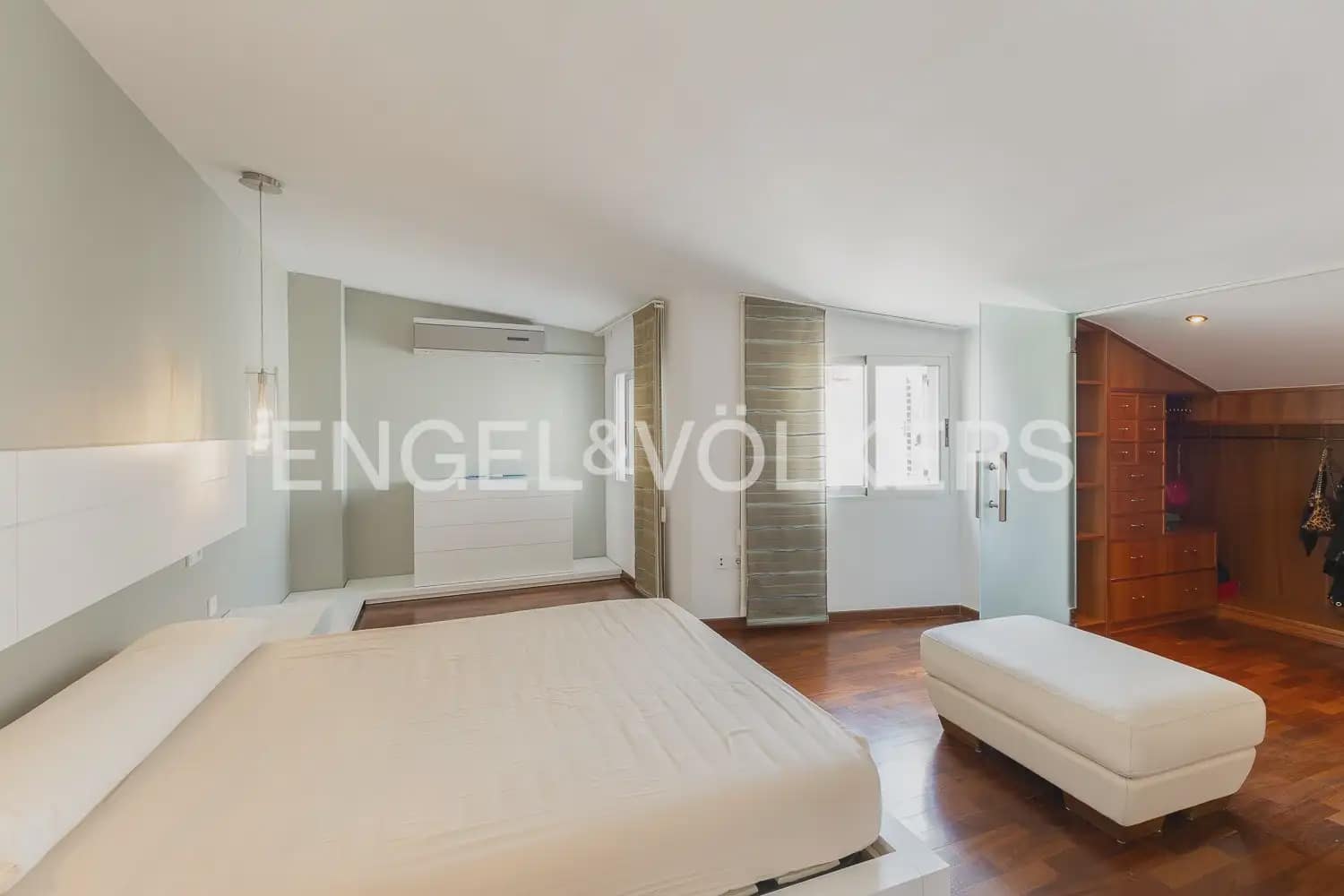 4 chambre Penthouse à vendre à Mislata avec garage - 750 000 € (Ref: 10004842)