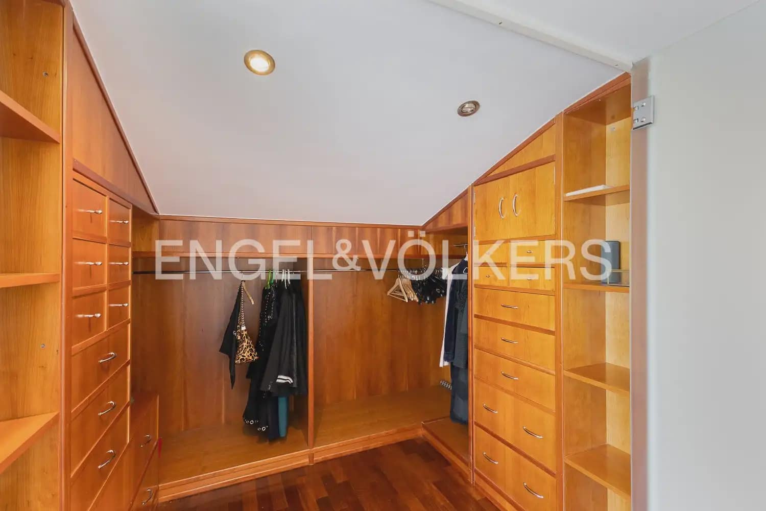 4 chambre Penthouse à vendre à Mislata avec garage - 750 000 € (Ref: 10004842)