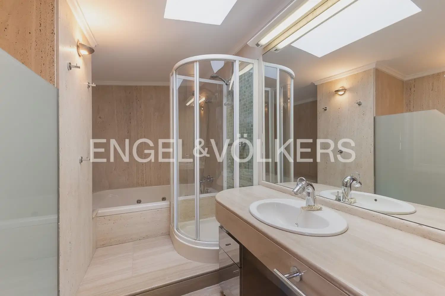 4 chambre Penthouse à vendre à Mislata avec garage - 750 000 € (Ref: 10004842)