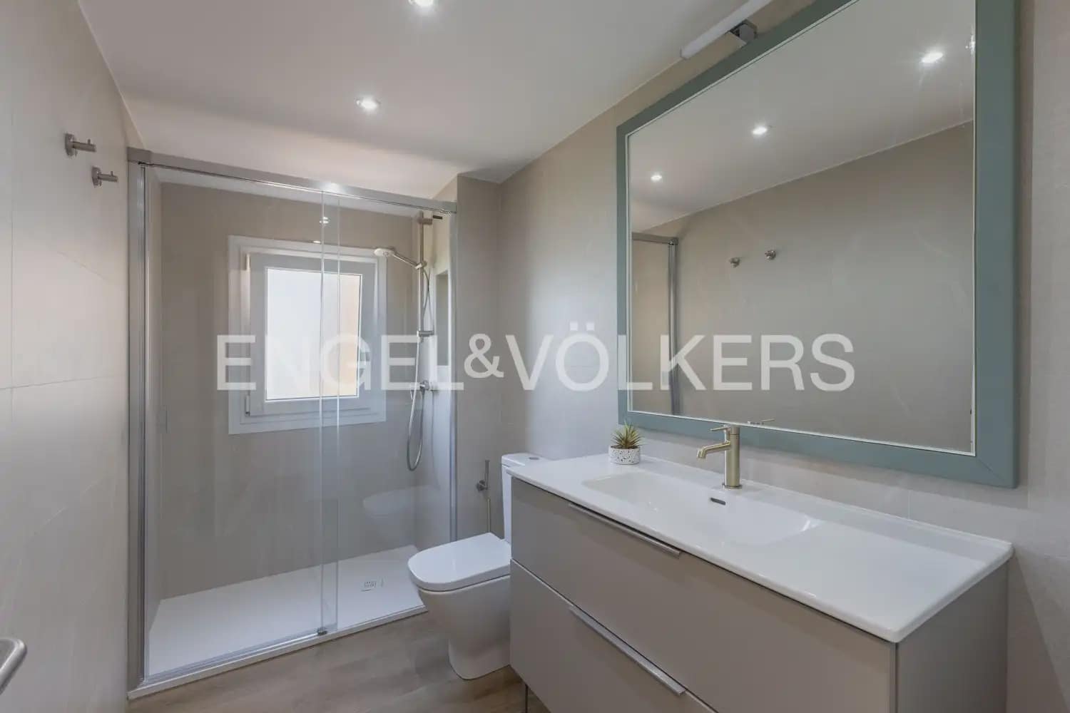3 sovrum Lägenhet att hyra i Puig med pool - 1 700 € (Ref: 10007489)