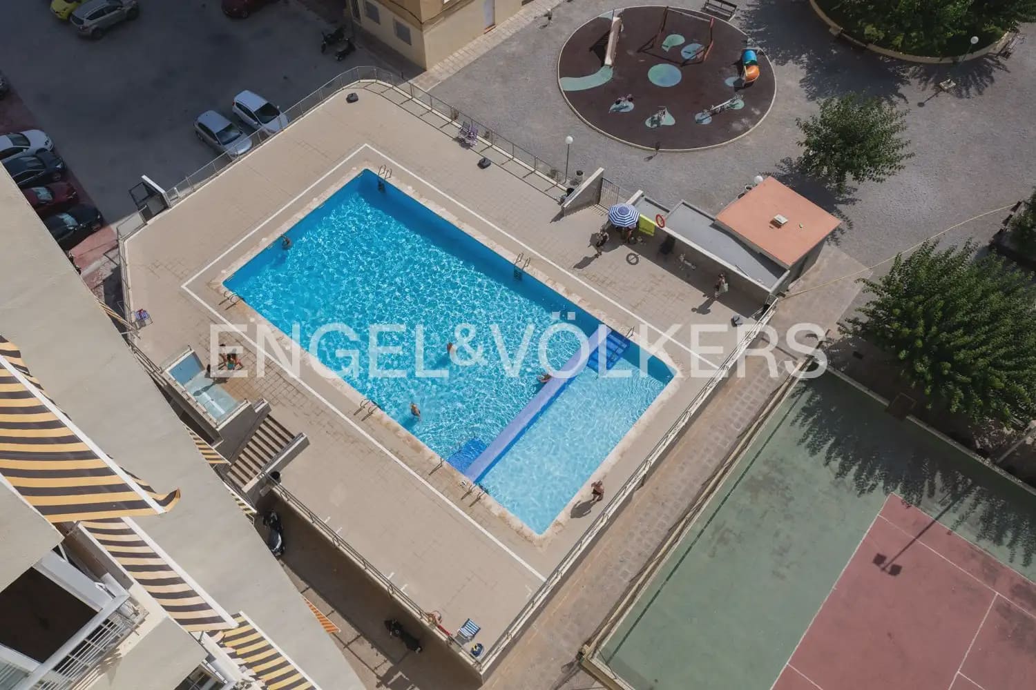 3 sovrum Lägenhet att hyra i Puig med pool - 1 700 € (Ref: 10007489)