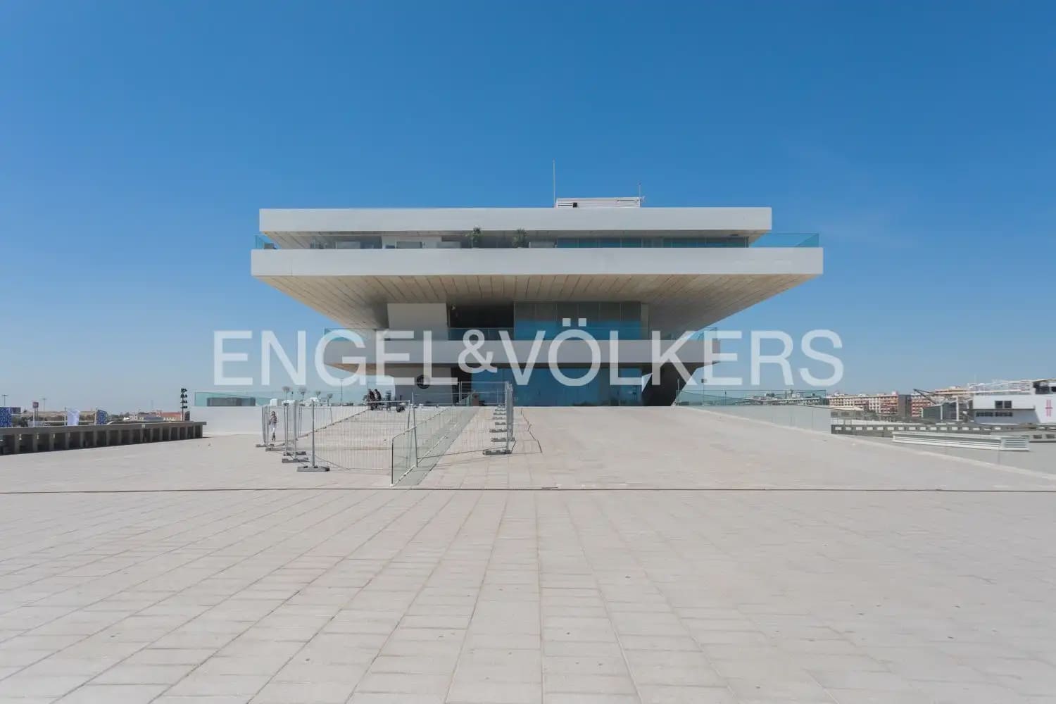 2 soverom Leilighet til leie i Valencia by - € 1 550 (Ref: 10007490)