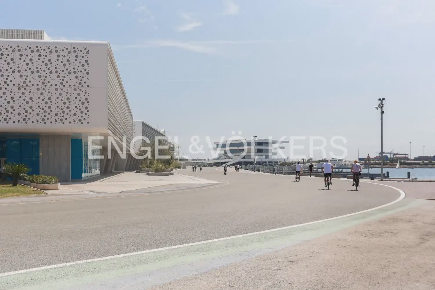 2 soverom Leilighet til leie i Valencia by - € 1 550 (Ref: 10007490)
