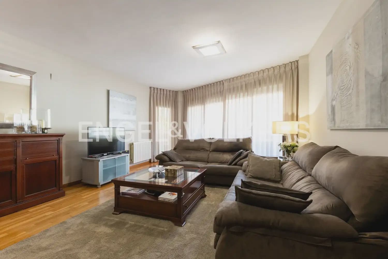 Appartement de 4 chambres à louer à Valence ville avec garage - 3 000 € (Ref: 10007491)