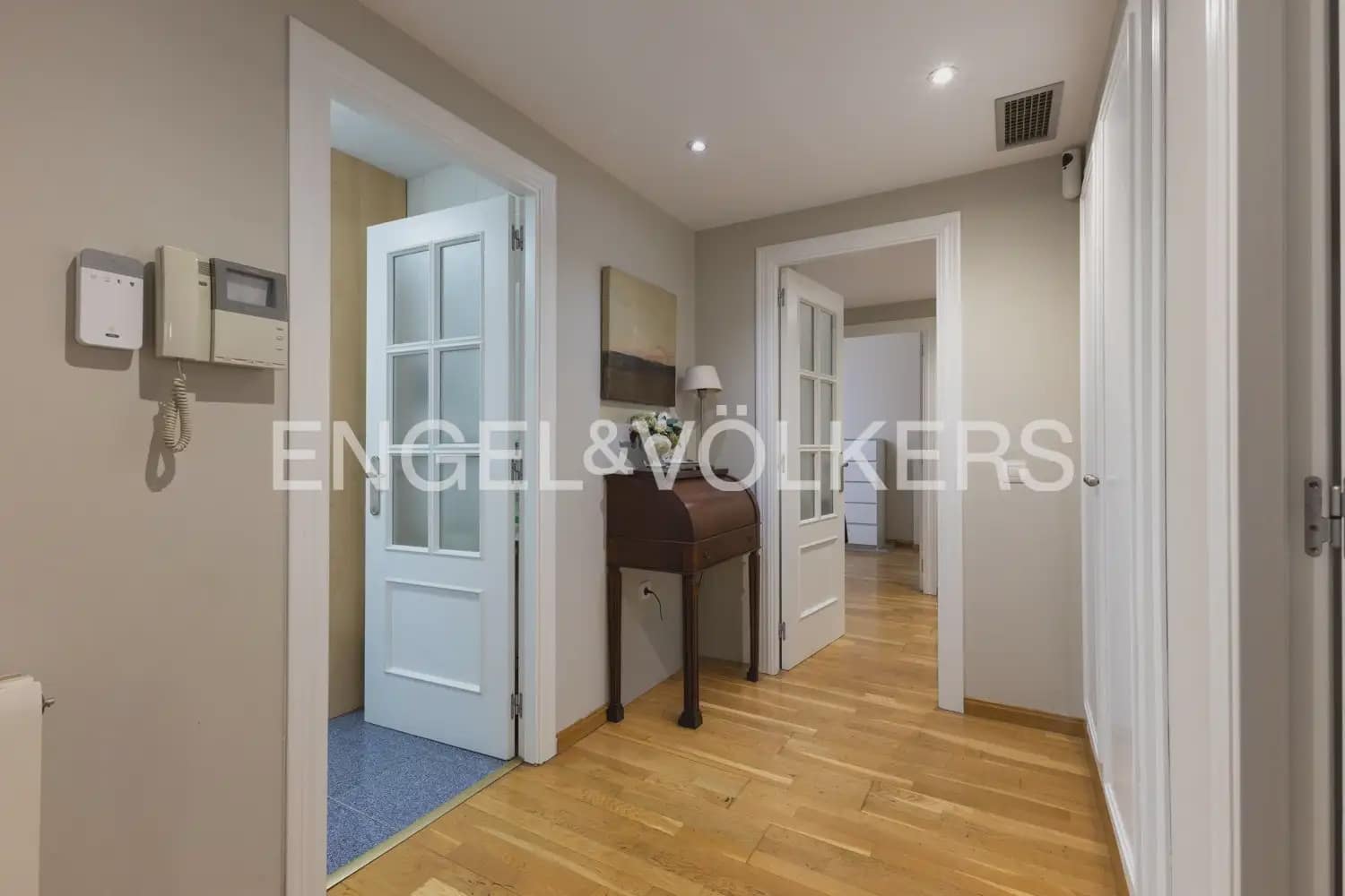 Appartement de 4 chambres à louer à Valence ville avec garage - 3 000 € (Ref: 10007491)