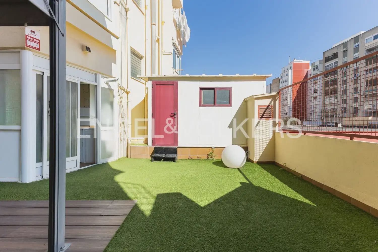 Appartement de 4 chambres à louer à Valence ville avec garage - 3 000 € (Ref: 10007491)