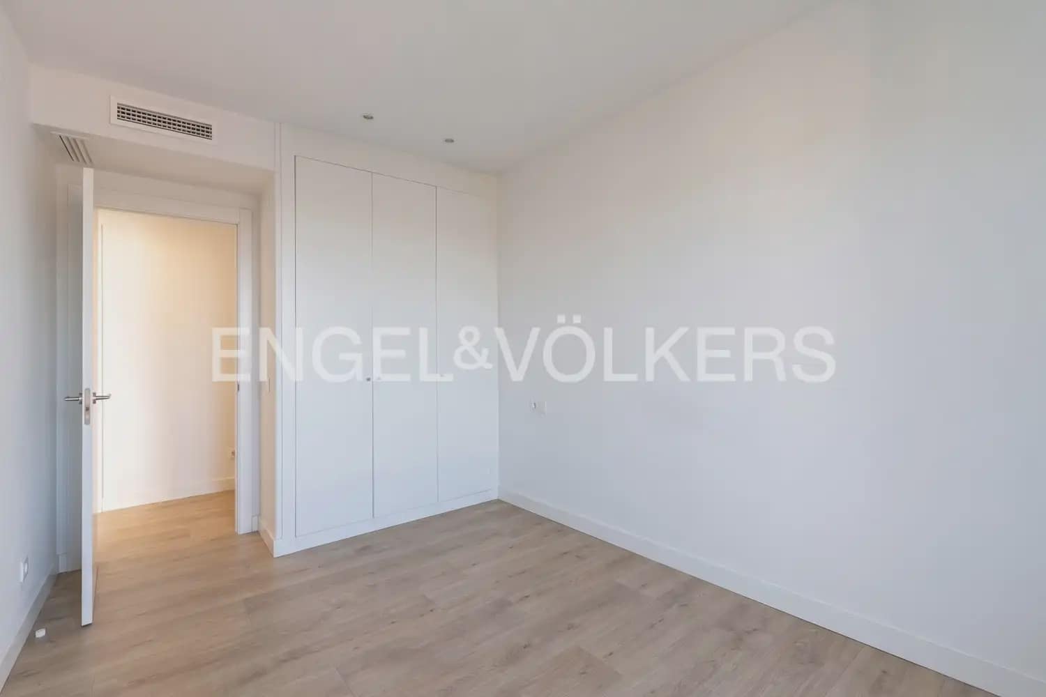 4 makuuhuone Asunto vuokrattavana paikassa Valencia kaupunki mukana uima-altaan 
autotalli - 4 500 € (Ref: 10007600)