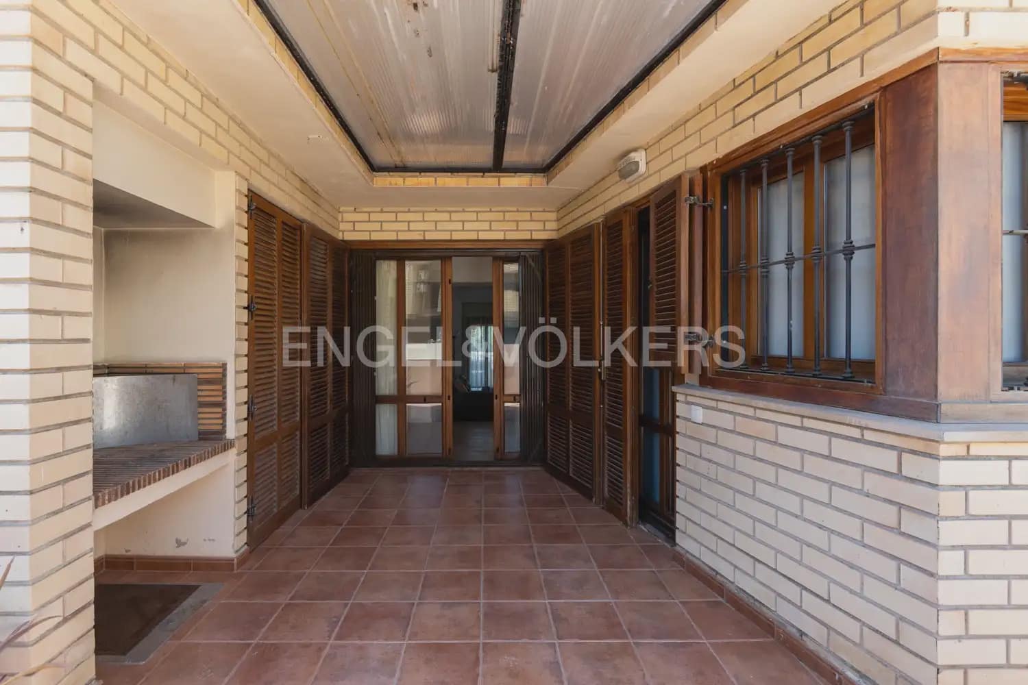 1 slaapkamer Appartement te huur in Valencia stad met zwembad - € 1.200 (Ref: 10007601)