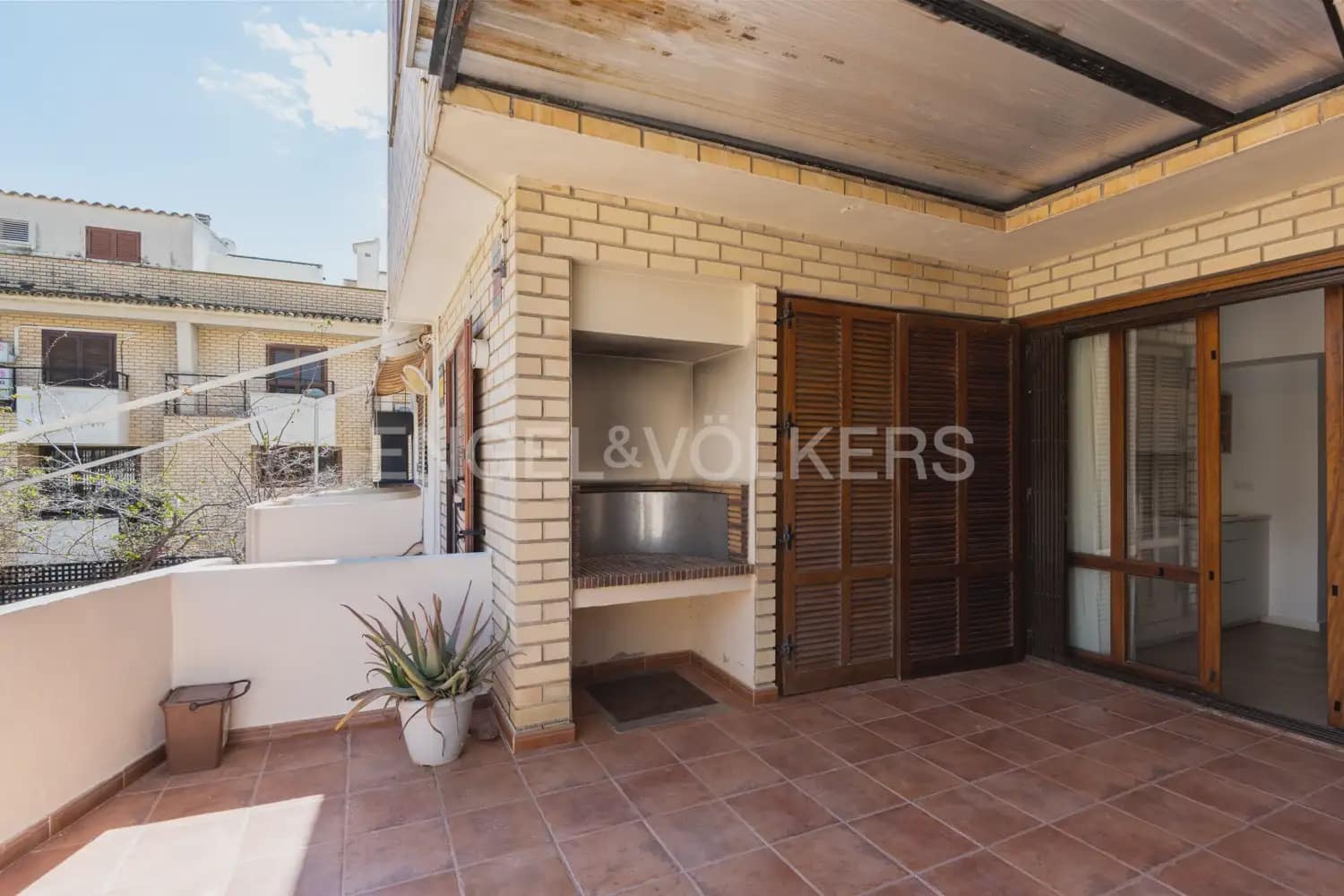 1 slaapkamer Appartement te huur in Valencia stad met zwembad - € 1.200 (Ref: 10007601)