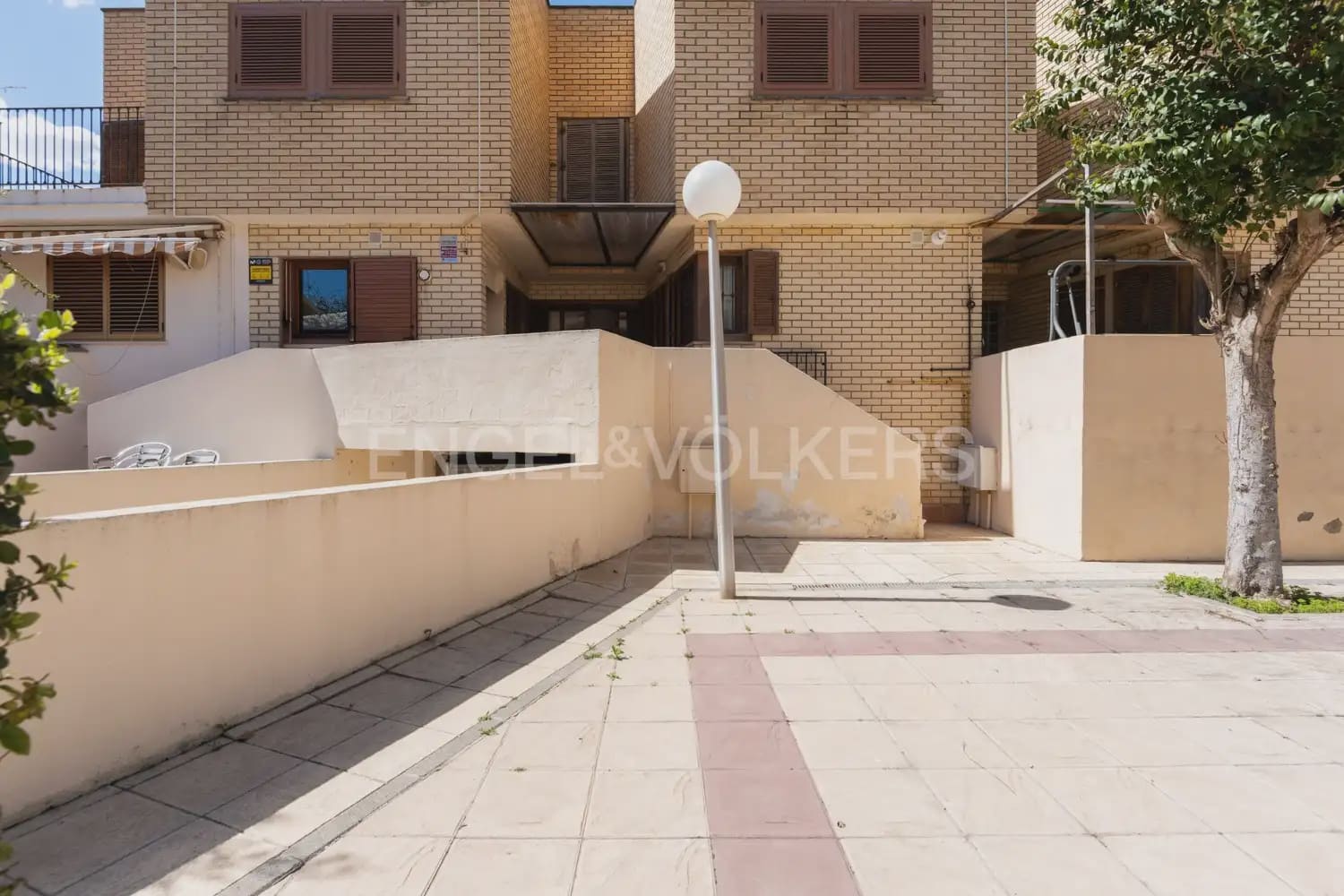 1 slaapkamer Appartement te huur in Valencia stad met zwembad - € 1.200 (Ref: 10007601)