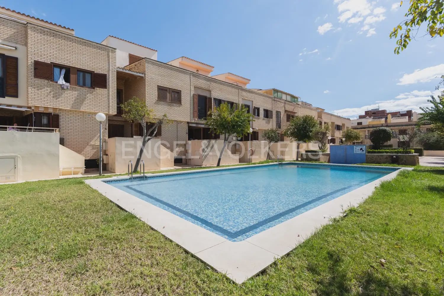 1 slaapkamer Appartement te huur in Valencia stad met zwembad - € 1.200 (Ref: 10007601)