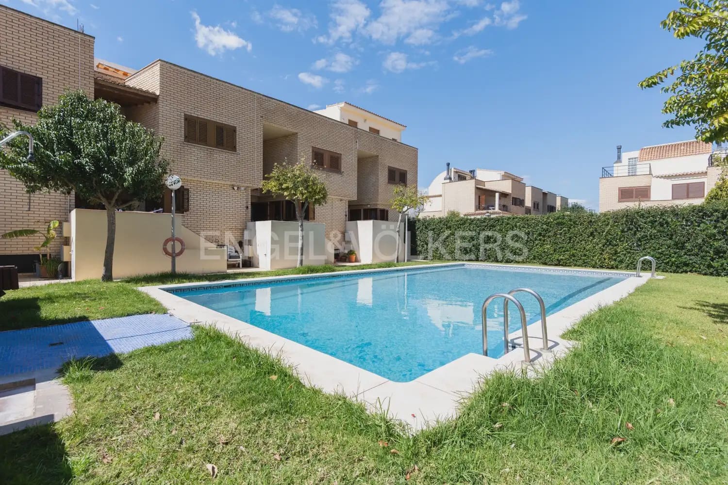 1 slaapkamer Appartement te huur in Valencia stad met zwembad - € 1.200 (Ref: 10007601)