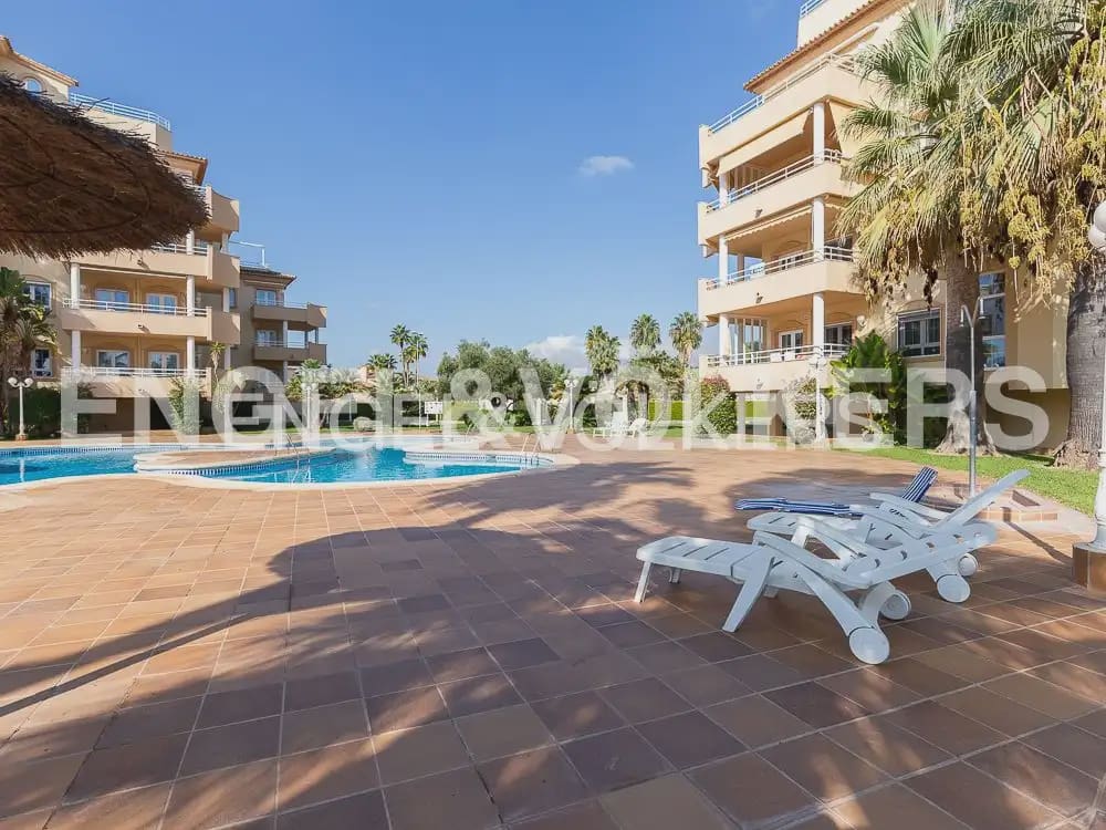 3 Zimmer Penthouse zu verkaufen in Oliva mit Pool Garage - 730.000 € (Ref: 10007602)