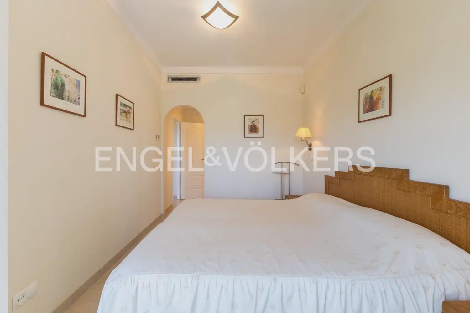 3 Zimmer Penthouse zu verkaufen in Oliva mit Pool Garage - 730.000 € (Ref: 10007602)
