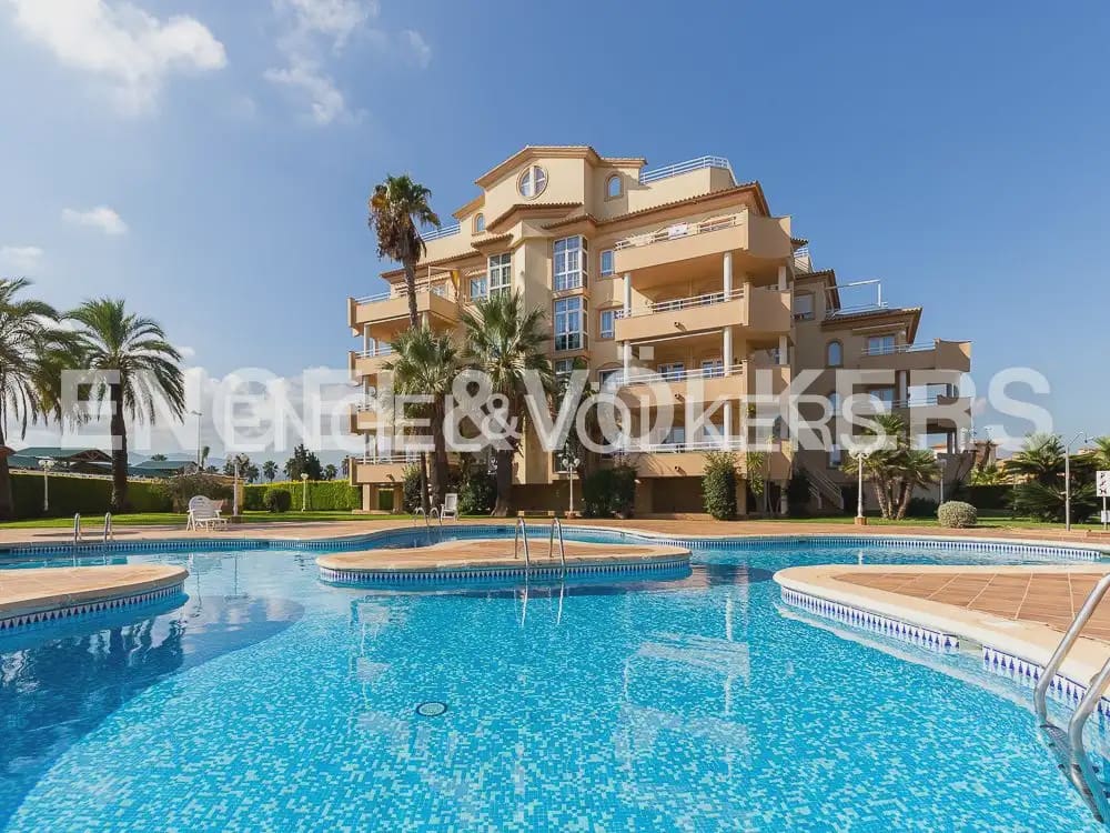 3 Zimmer Penthouse zu verkaufen in Oliva mit Pool Garage - 730.000 € (Ref: 10007602)