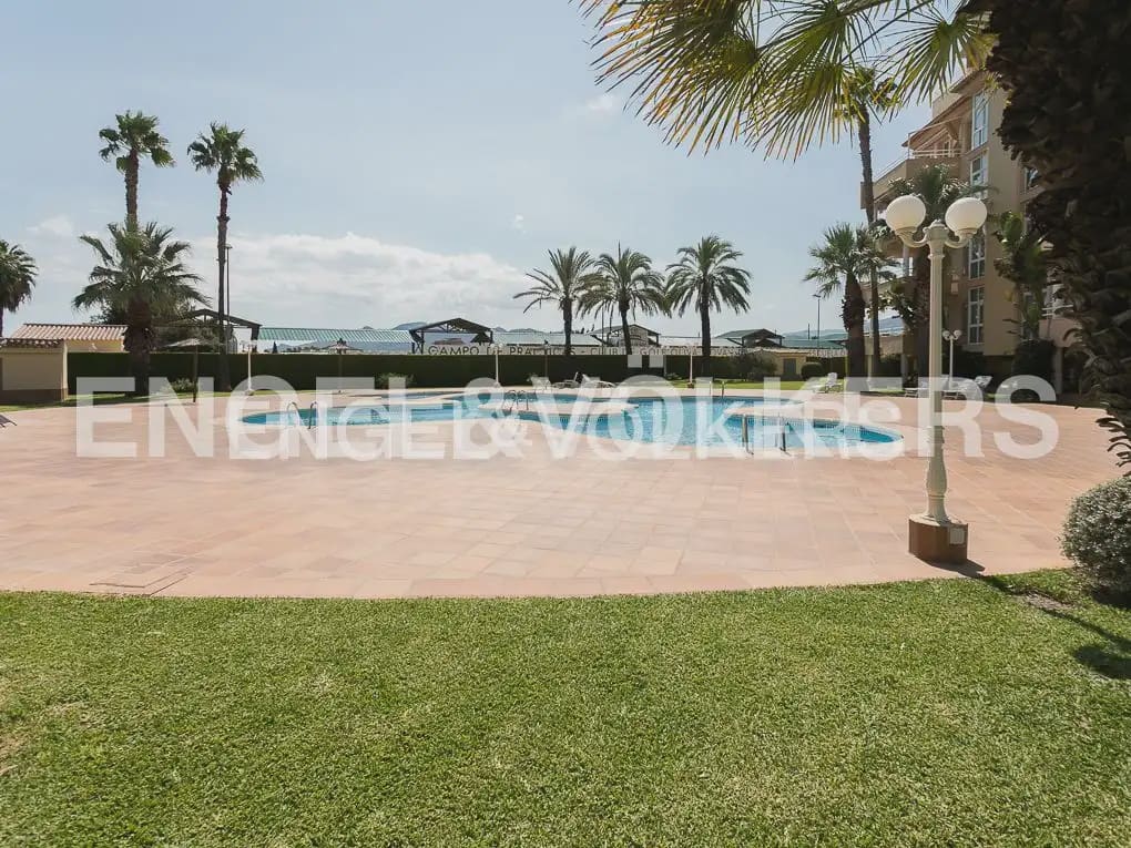 3 Zimmer Penthouse zu verkaufen in Oliva mit Pool Garage - 730.000 € (Ref: 10007602)