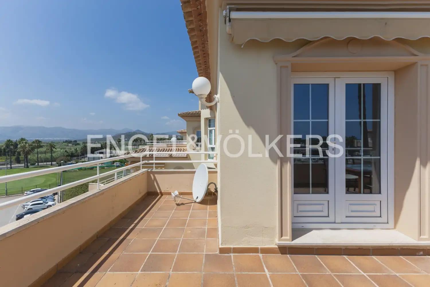 3 Zimmer Penthouse zu verkaufen in Oliva mit Pool Garage - 730.000 € (Ref: 10007602)