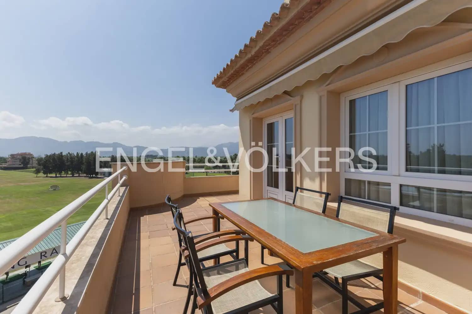 3 Zimmer Penthouse zu verkaufen in Oliva mit Pool Garage - 730.000 € (Ref: 10007602)