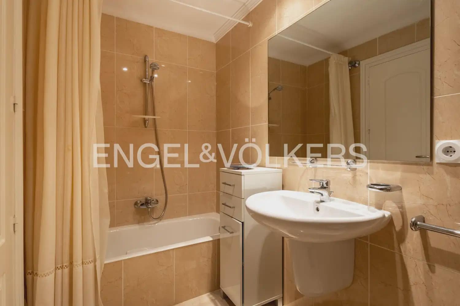3 Zimmer Penthouse zu verkaufen in Oliva mit Pool Garage - 730.000 € (Ref: 10007602)