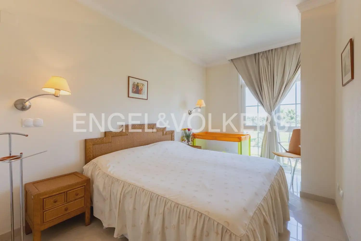 3 Zimmer Penthouse zu verkaufen in Oliva mit Pool Garage - 730.000 € (Ref: 10007602)