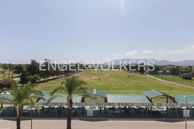 3 sovrum Takvåning till salu i Oliva Nova, Oliva med pool garage - 730 000 € (Ref: 10007602)