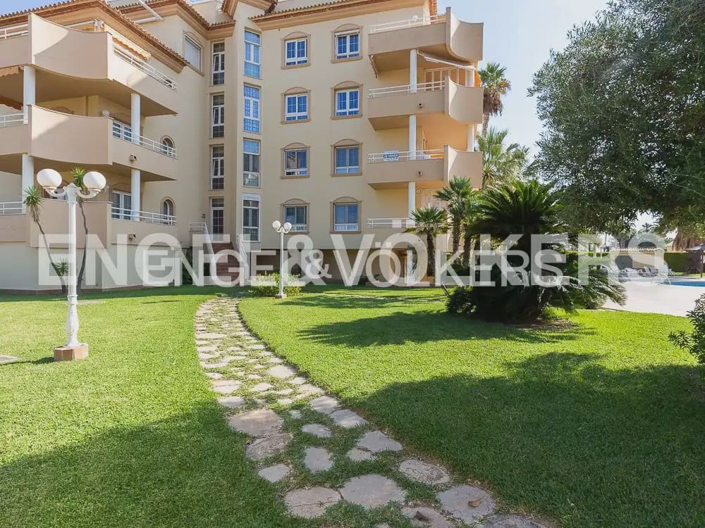 3 Zimmer Penthouse zu verkaufen in Oliva mit Pool Garage - 730.000 € (Ref: 10007602)
