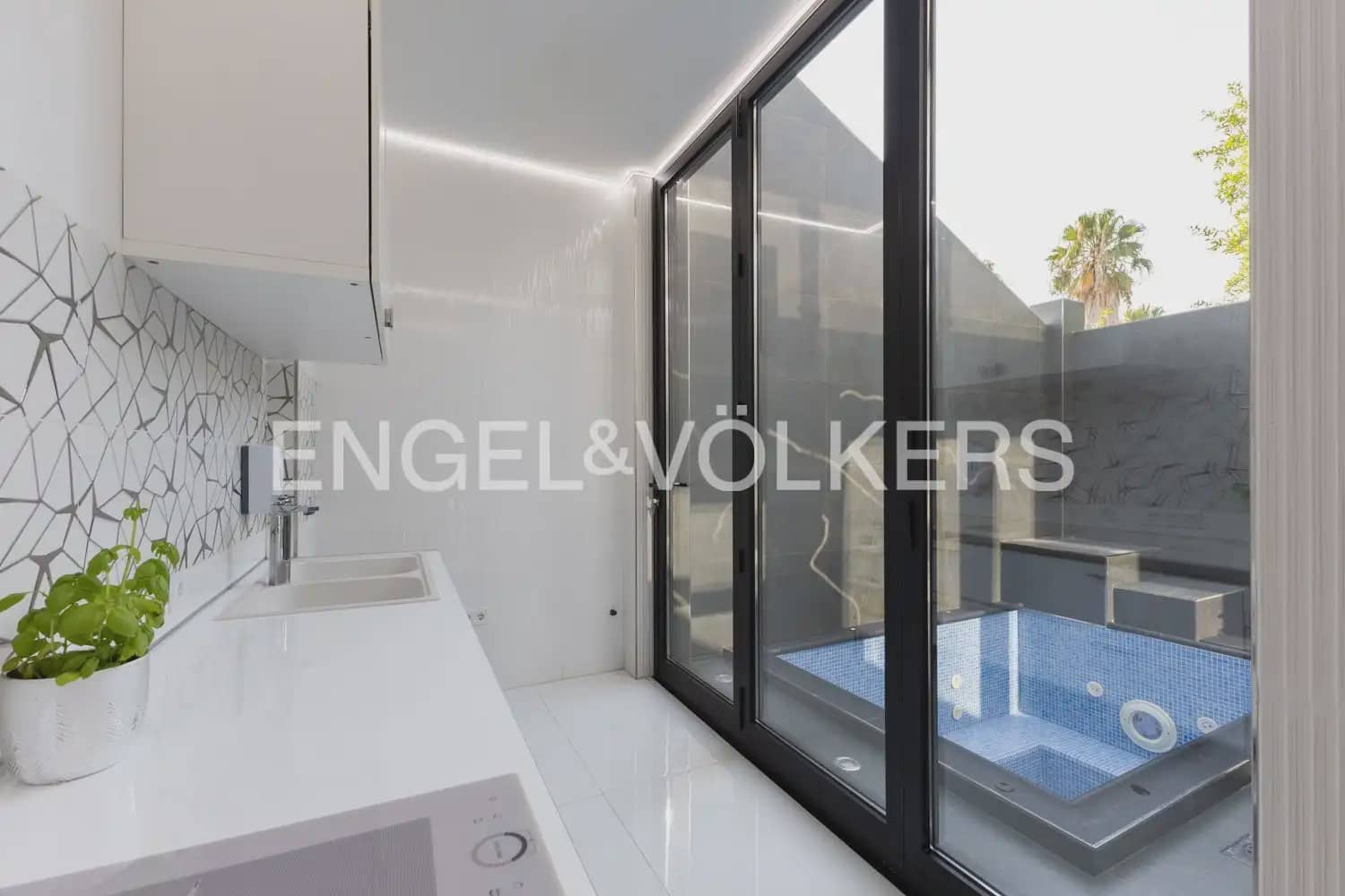 4 Zimmer Haus zu verkaufen in Valencia Stadt mit Pool - 650.000 € (Ref: 10007603)