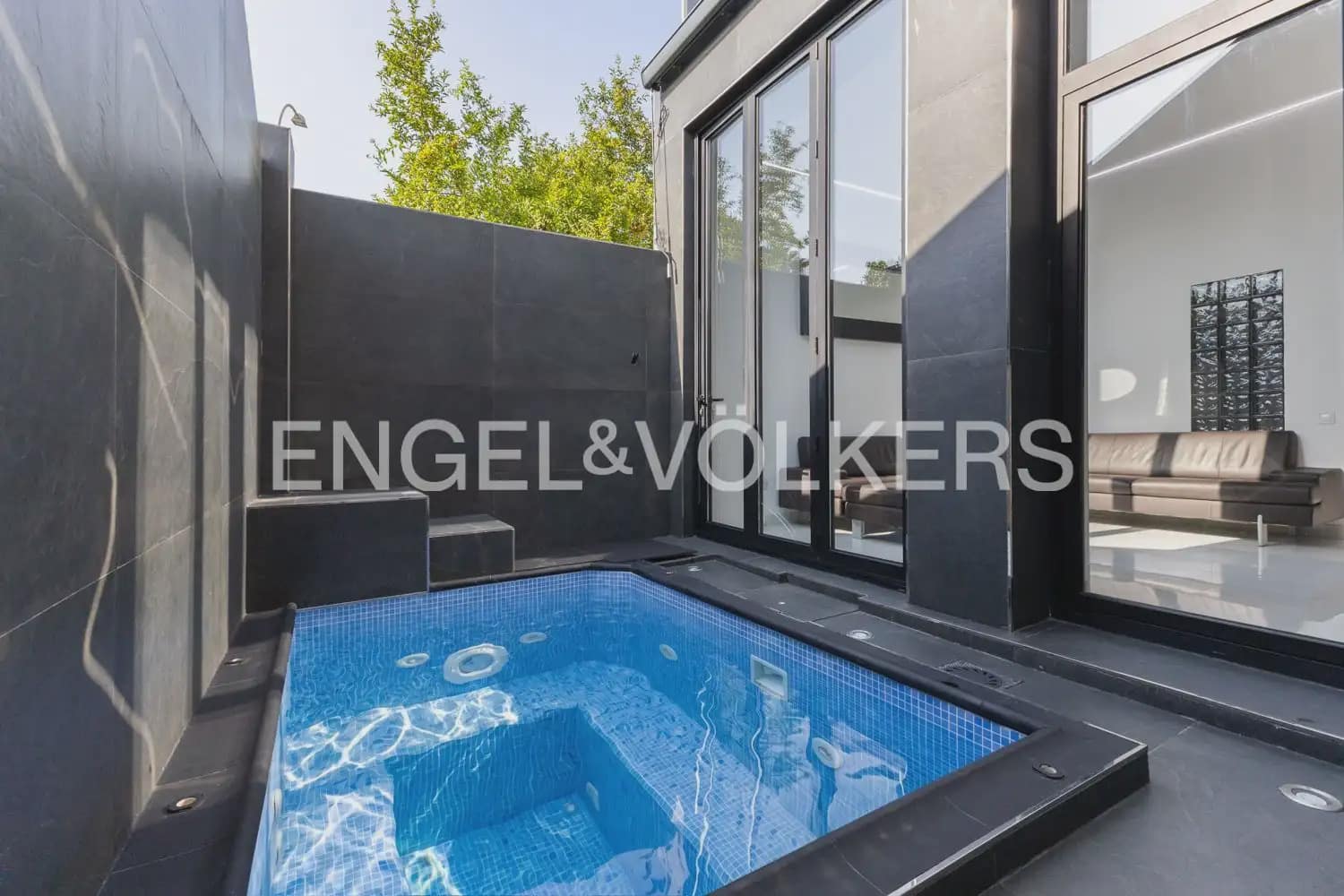 4 Zimmer Haus zu verkaufen in Valencia Stadt mit Pool - 650.000 € (Ref: 10007603)