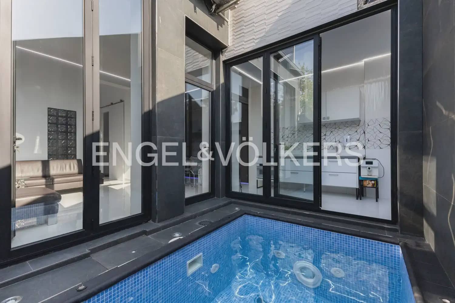 4 Zimmer Haus zu verkaufen in Valencia Stadt mit Pool - 650.000 € (Ref: 10007603)
