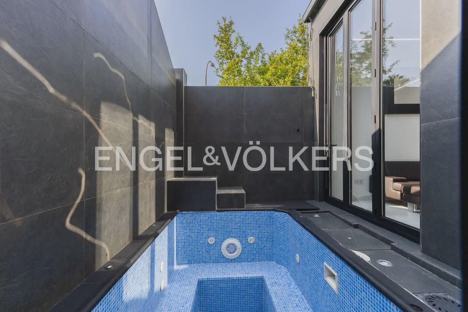 4 Zimmer Haus zu verkaufen in Valencia Stadt mit Pool - 650.000 € (Ref: 10007603)