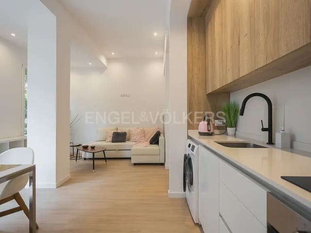 3 makuuhuone Asunto vuokrattavana paikassa Russafa, Valencia kaupunki - 2 100 € (Ref: 10007804)
