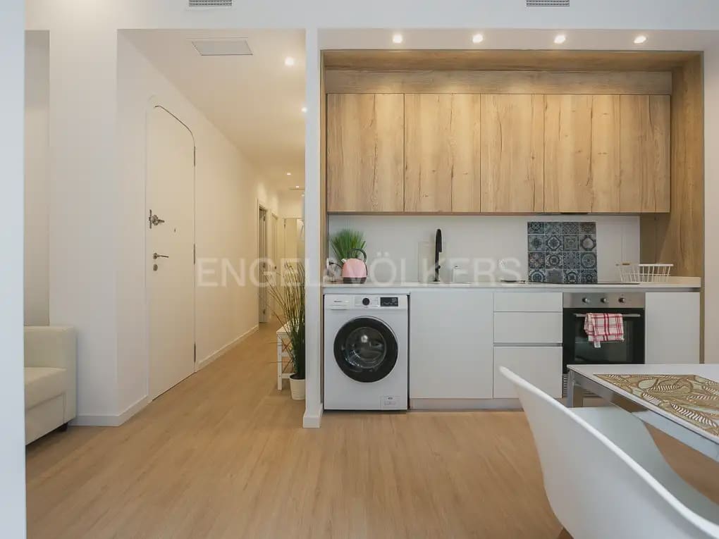 3 makuuhuone Asunto vuokrattavana paikassa Valencia kaupunki - 2 100 € (Ref: 10007804)